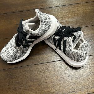 ADIDAS 6.5 WOMENS / YOUTH 5.5 BLACK WHITE SNEAKERS ATHLETIC SHOES UNISEX